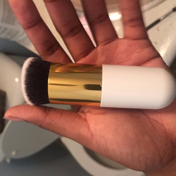 Chubby Flat Foundation Makeup Brush - Picture 6 of 7